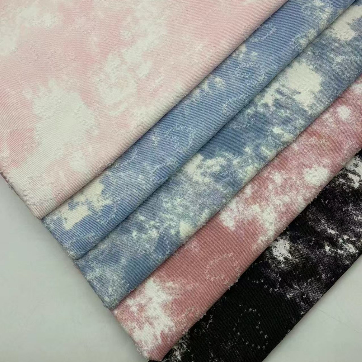 Sewing Tie Dye - 青い空と白い雲が付いた綿の絞り染め生地,プレミアム品質,手作りの洋裁,自然な縫製,秋の装飾