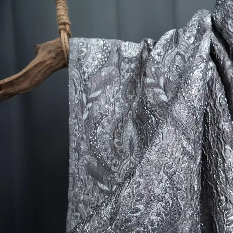 グレーの宮廷風光沢のあるジャカードカーテン、ソファ生地、縫製 - Textile And Sewing Materials のレビューと価格