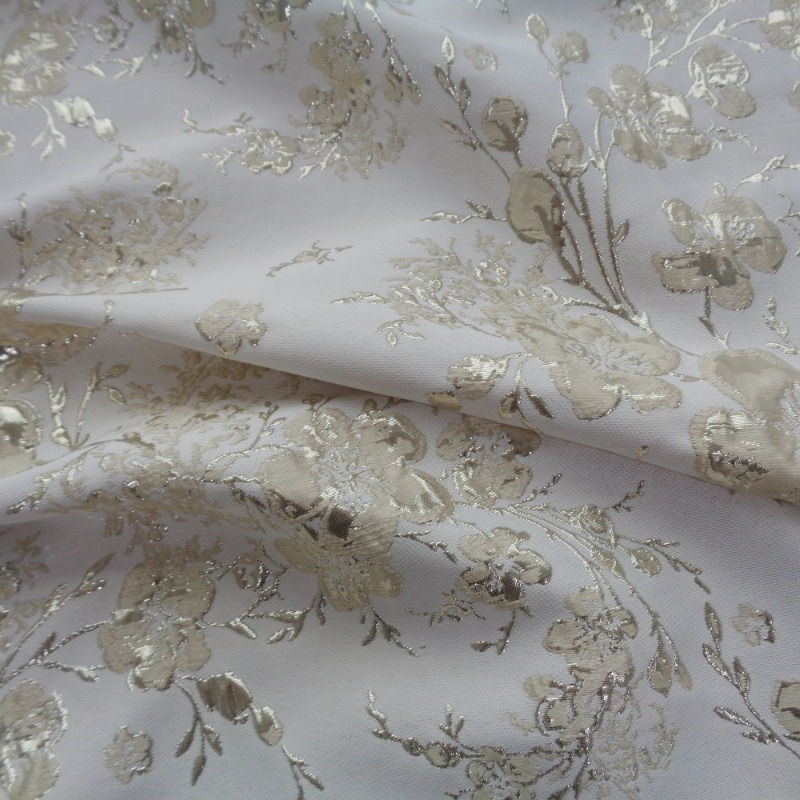 100x145cm 花柄エンボス加工ジャカード生地 金糸織り - Sewing Thread In Textile のレビューと価格