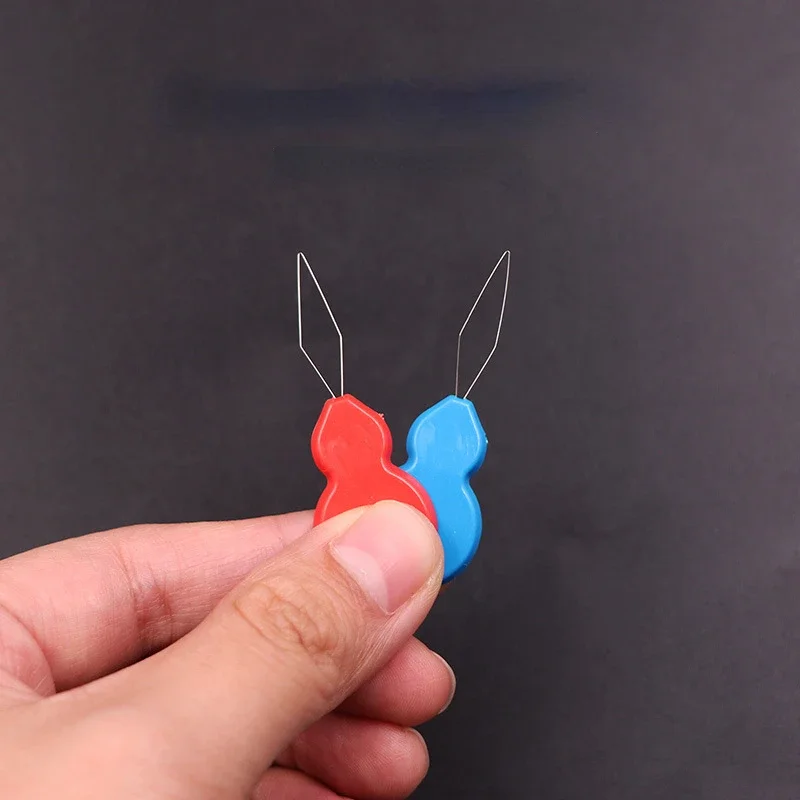 12 個針糸通しステッチ挿入ツールミシン用プラスチックワイヤ - Needle Threader Tool のレビューと価格